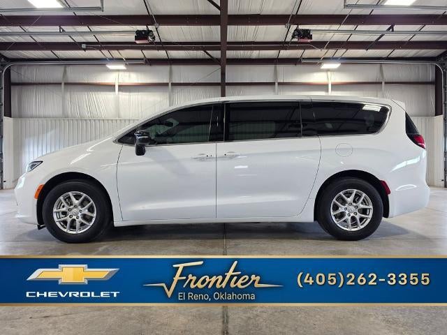  2026 Chrysler Pacifica Minivan Front-Wheel Drive Automatic