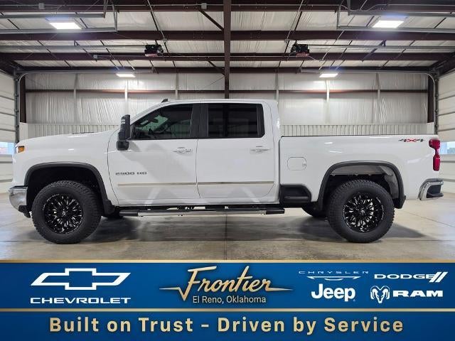 Summit White 2025 Chevrolet Silverado 2500HD Pickup Truck Four-Wheel Drive Automatic
