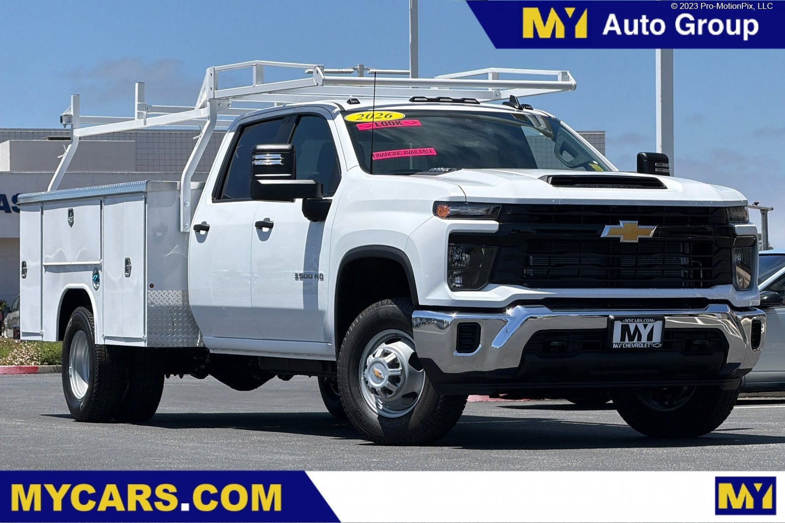 Summit White 2026 Chevrolet Silverado 3500HD Chassis Pickup Truck Four-Wheel Drive Automatic