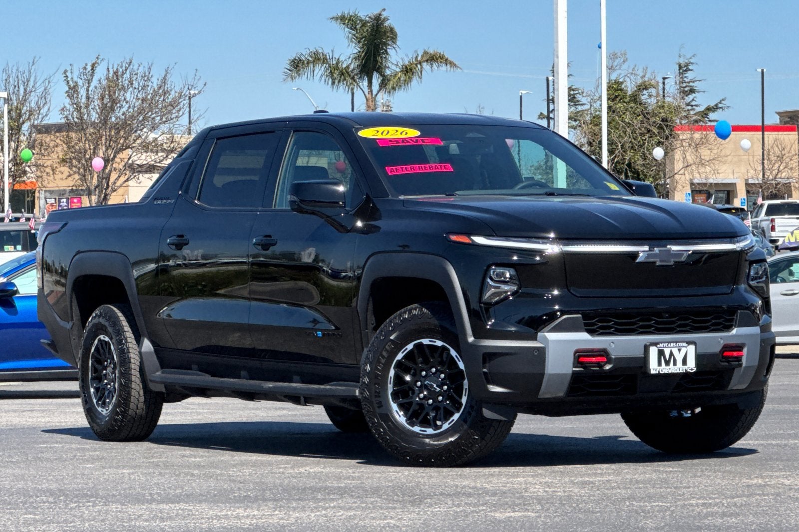 View vehicle photo 2