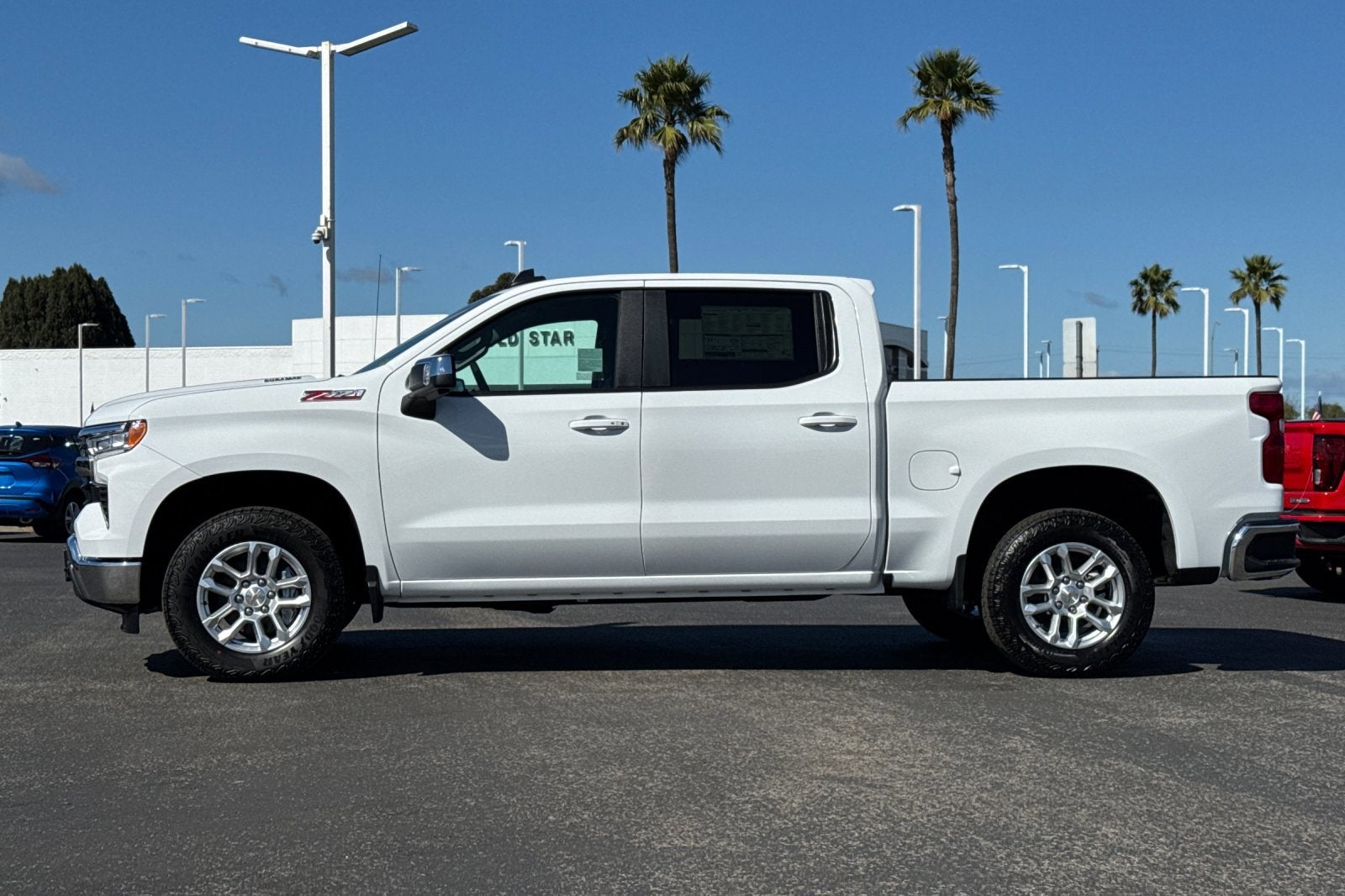 View vehicle photo 7