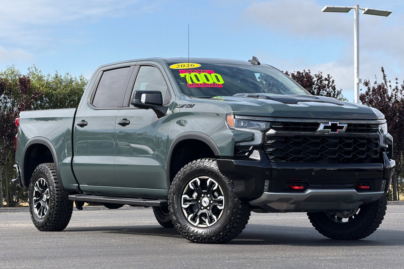 View vehicle photo 2