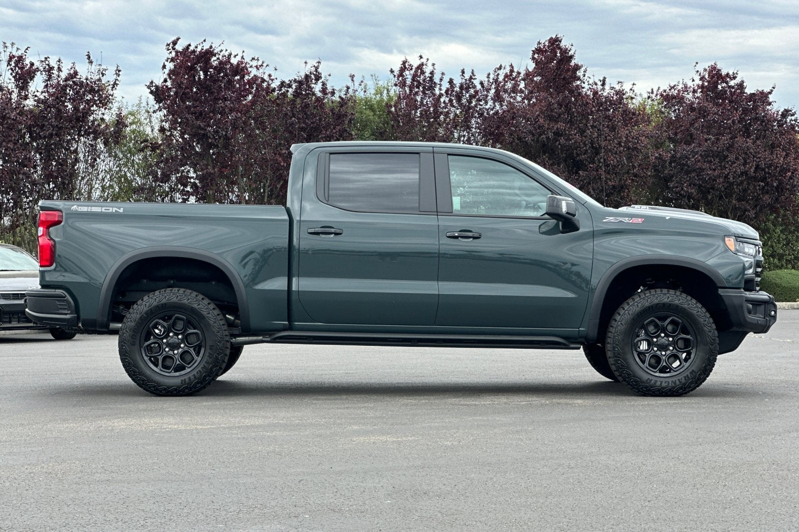 View vehicle photo 3