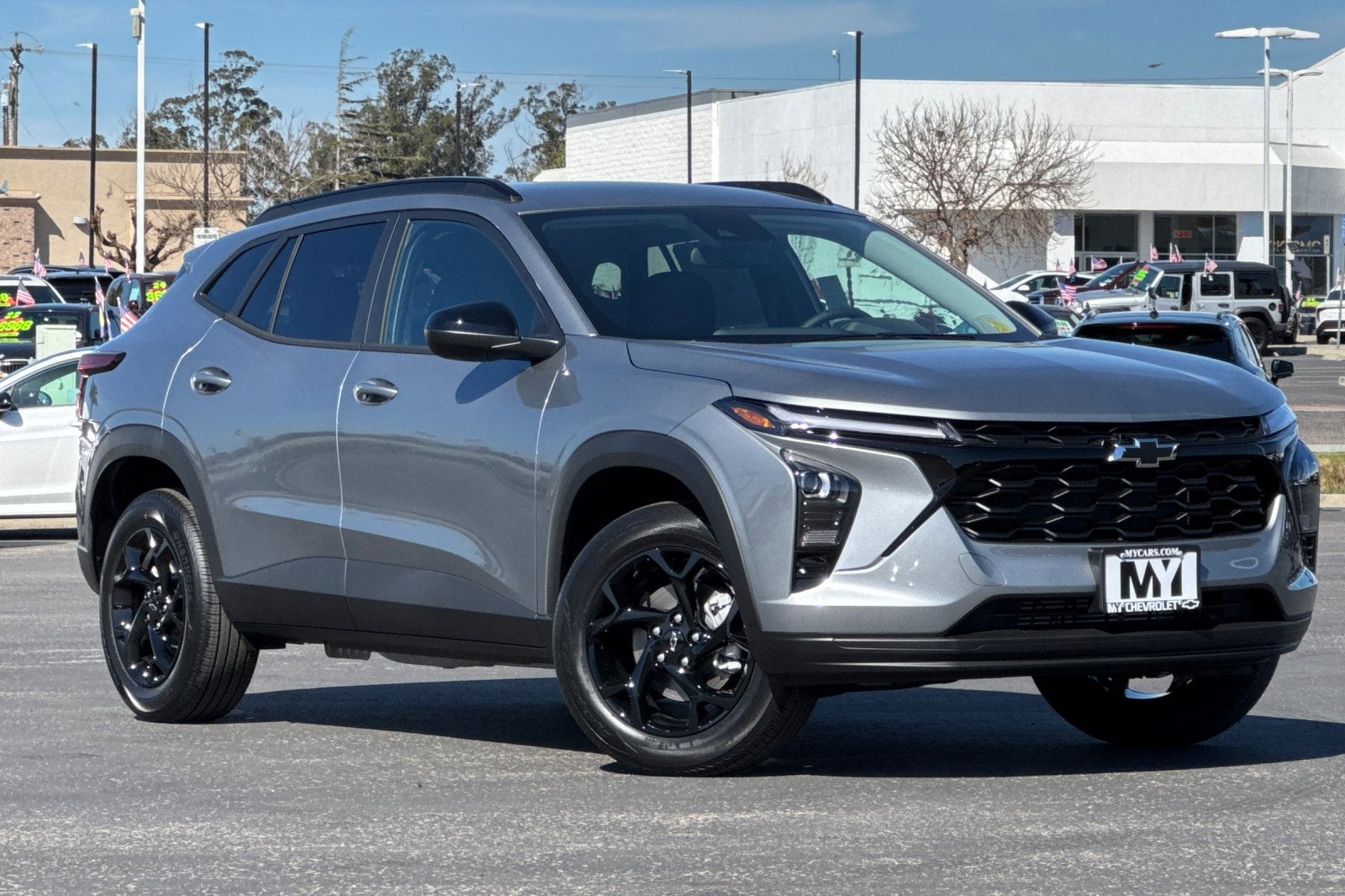 View vehicle photo 2