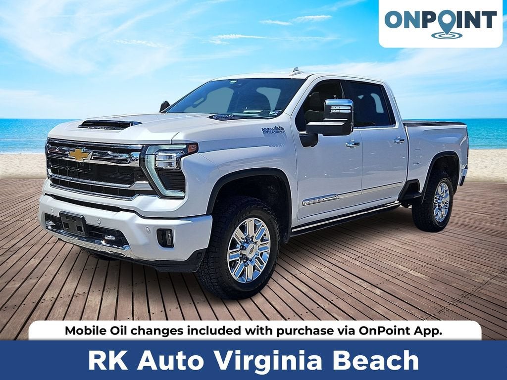 White (Iridescent Pearl Tricoat) 2024 Chevrolet Silverado 2500HD Pickup Truck Four-Wheel Drive Automatic