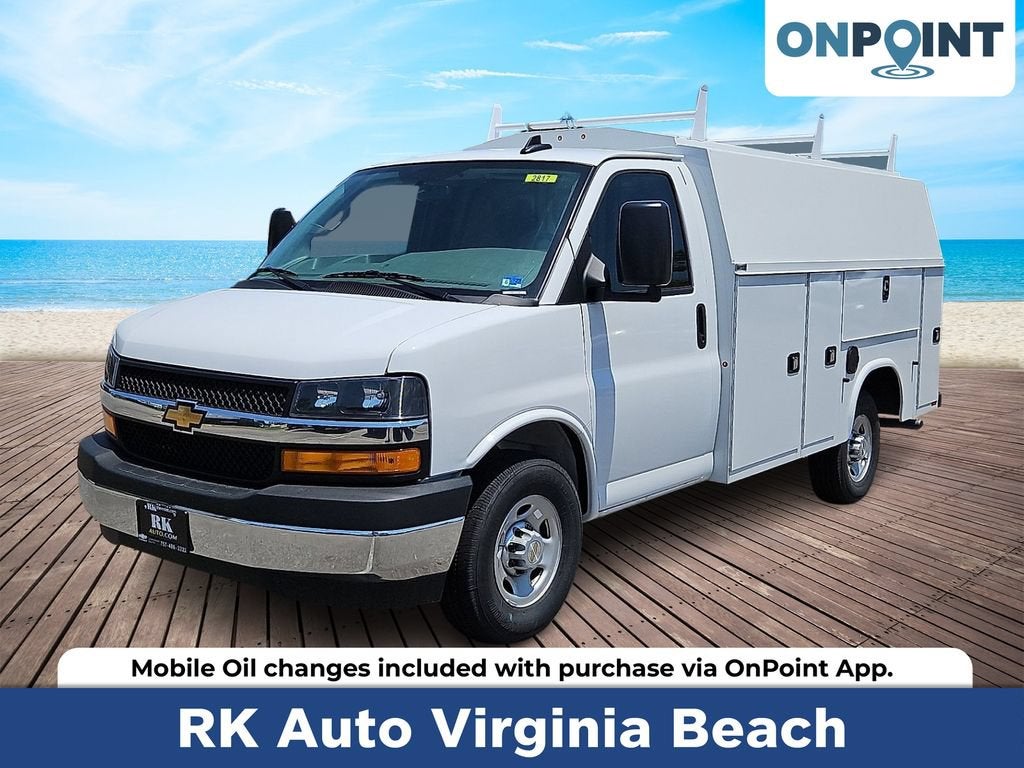 Summit White 2026 Chevrolet Express Chassis Van Rear-Wheel Drive Automatic