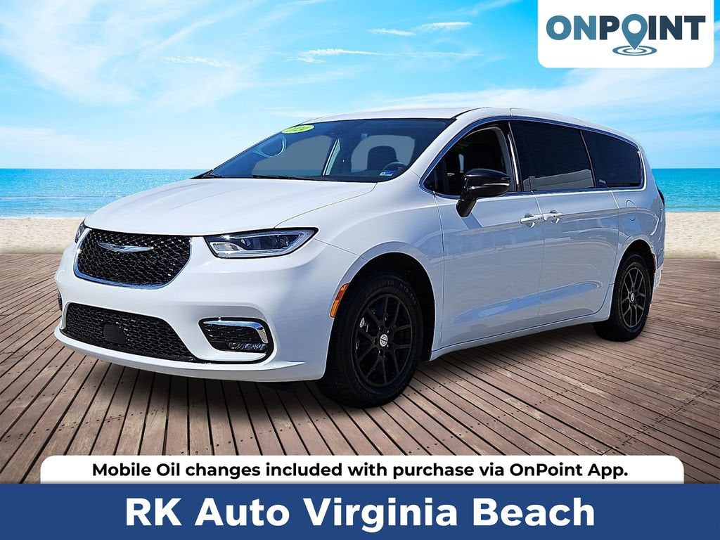  2024 Chrysler Pacifica Minivan Front-Wheel Drive Automatic