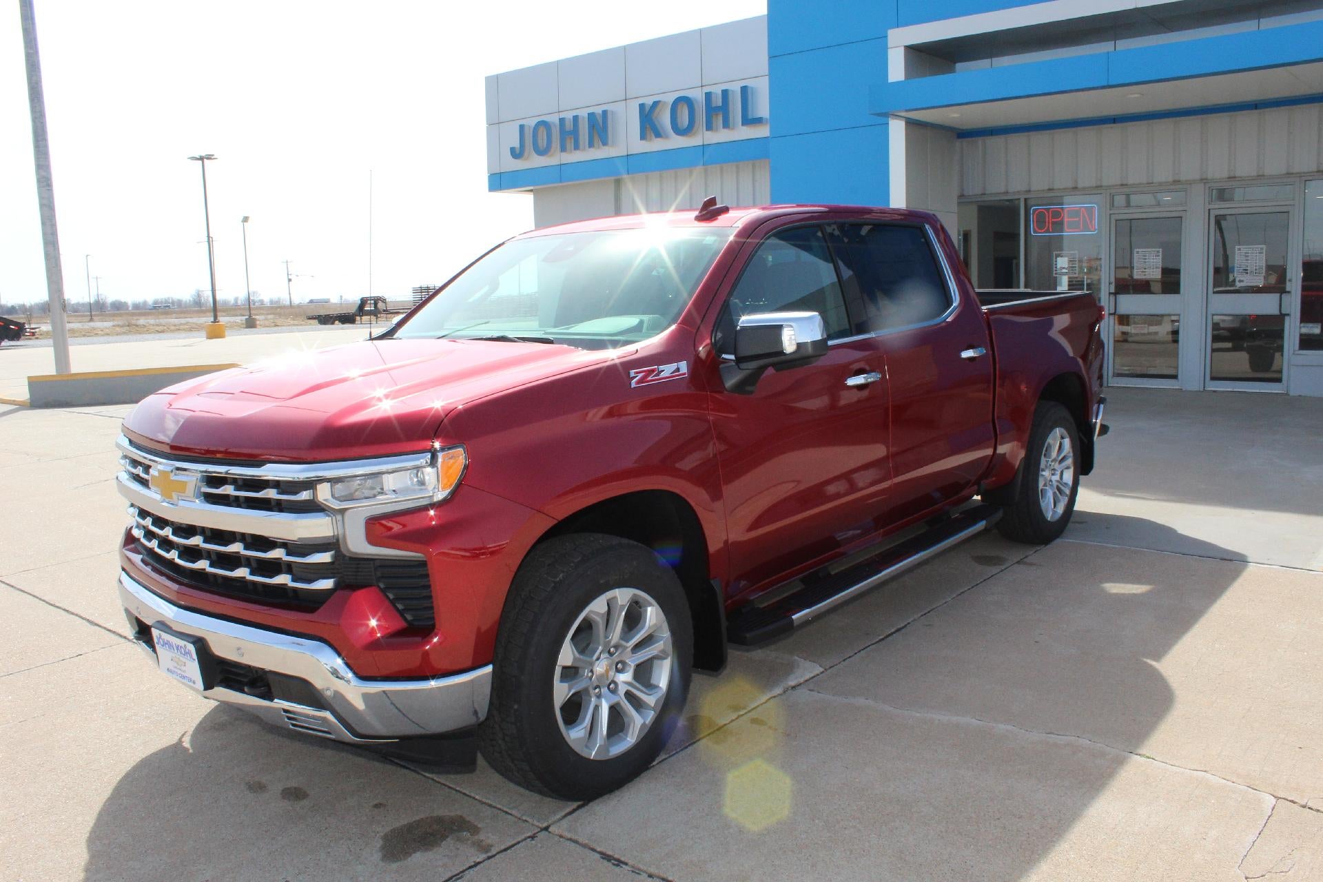 Radiant Red Tintcoat 2026 Chevrolet Silverado 1500 LTZ Crew Cab 4WD Pickup Truck Four-Wheel Drive Automatic