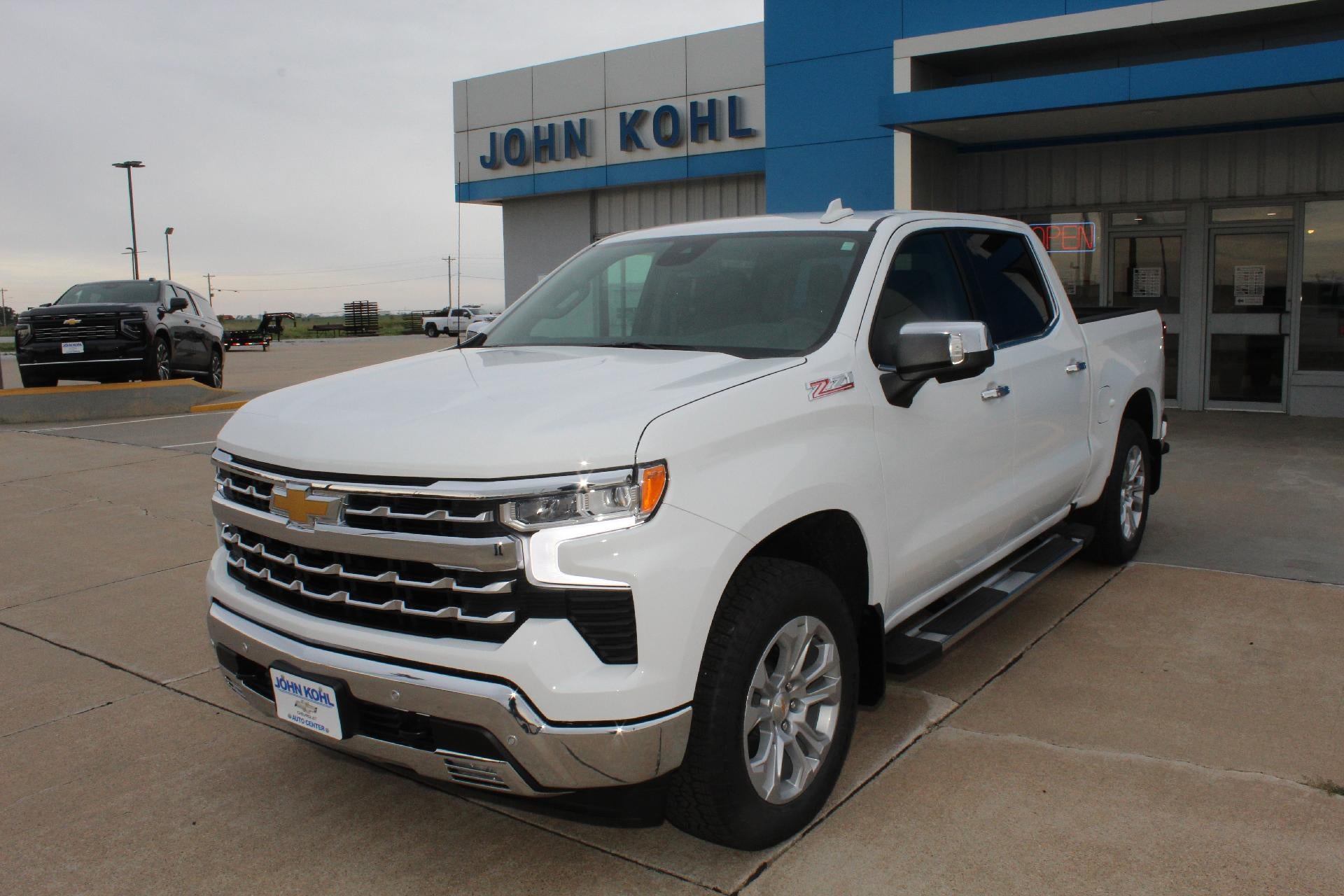 Summit White 2026 Chevrolet Silverado 1500 LTZ Crew Cab 4WD Pickup Truck Four-Wheel Drive Automatic
