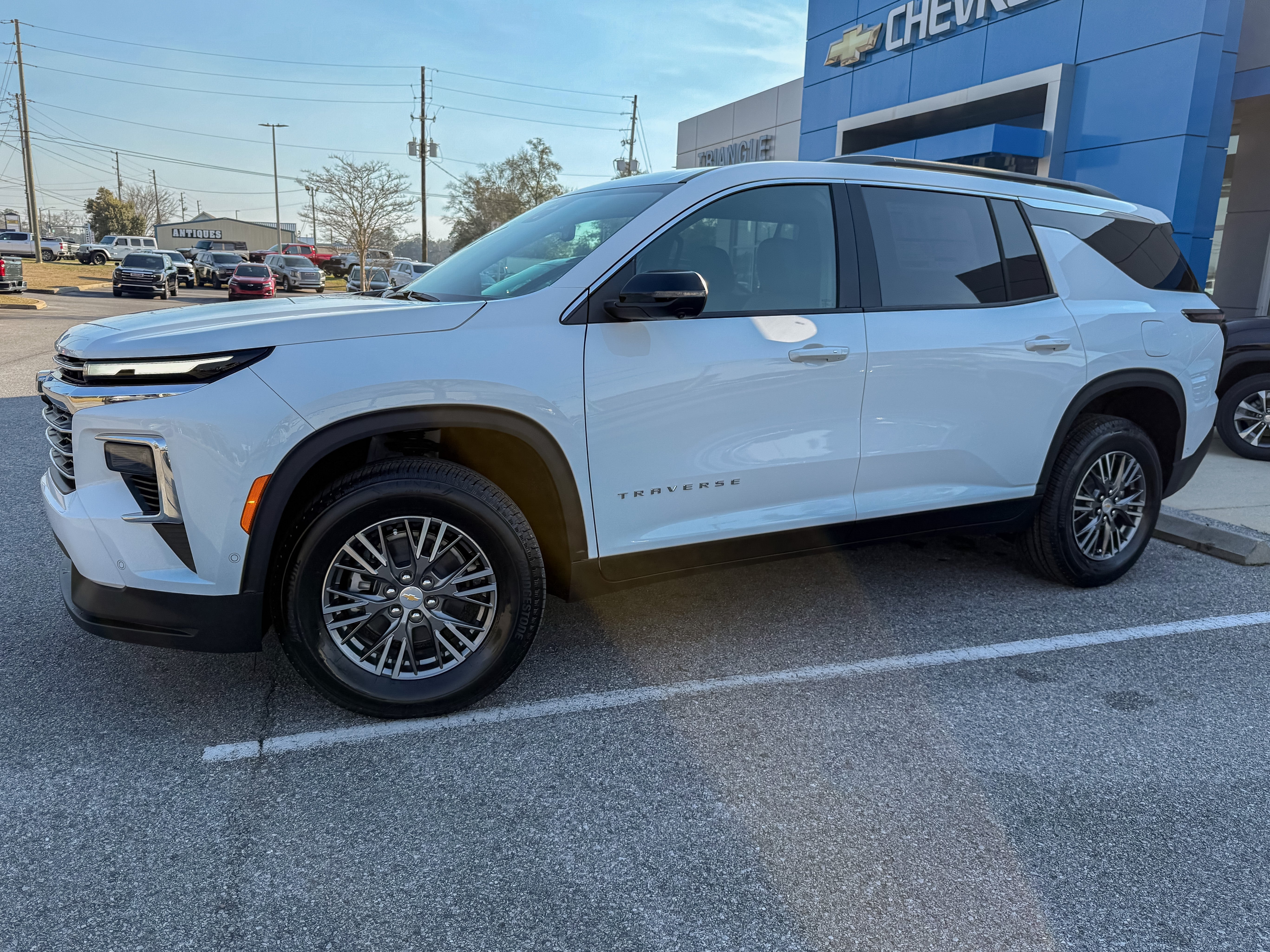 View vehicle photo 2
