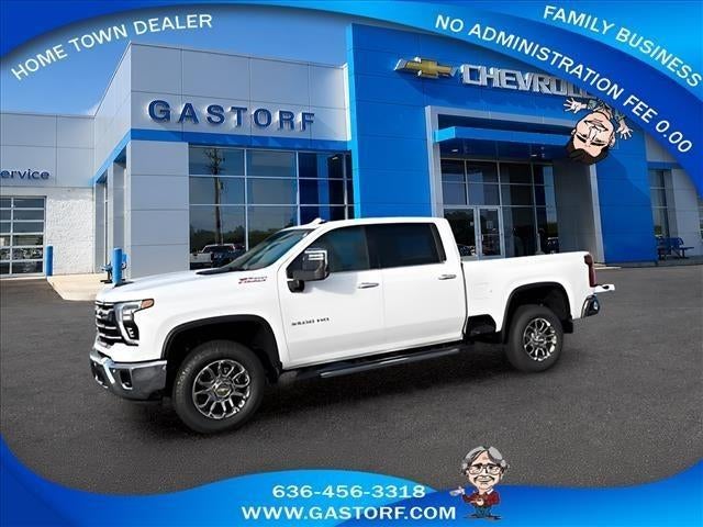 Summit White 2026 Chevrolet Silverado 3500HD Pickup Truck Four-Wheel Drive Automatic