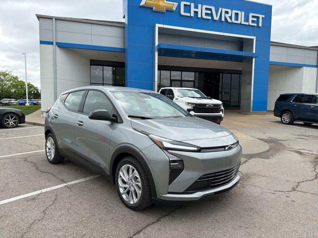 Gray (Sterling Grey Metallic) 2027 Chevrolet Bolt SUV / Crossover Front-Wheel Drive Automatic