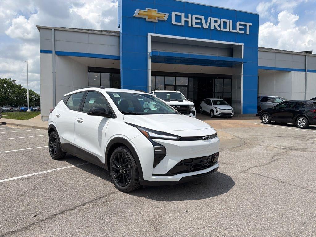 Summit White 2027 Chevrolet Bolt SUV / Crossover Front-Wheel Drive Automatic