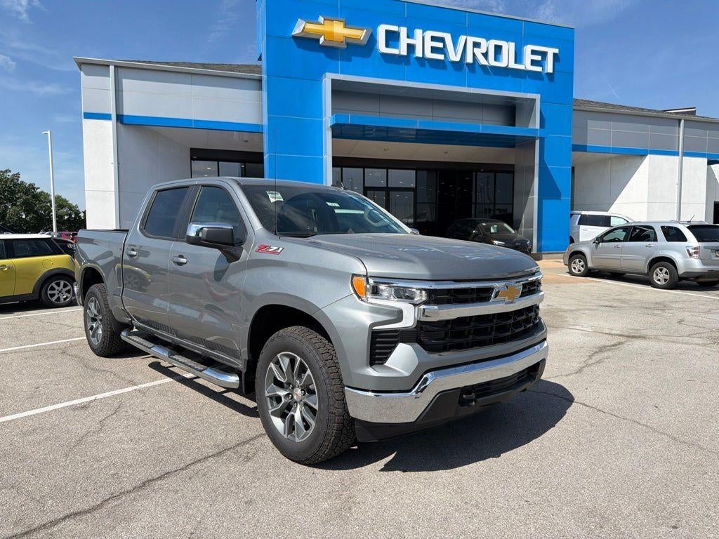 Sterling Gray Metallic 2026 Chevrolet Silverado 1500 Pickup Truck Four-Wheel Drive Automatic