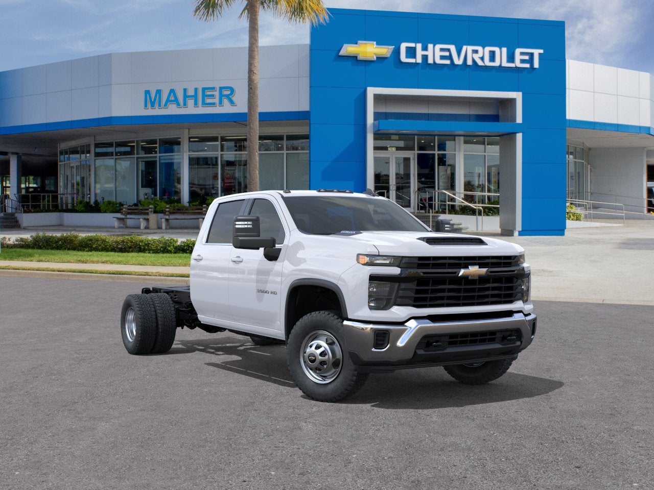 Summit White 2026 Chevrolet Silverado 3500HD Chassis Pickup Truck Four-Wheel Drive Automatic
