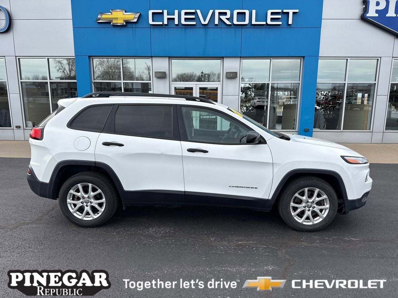 2017 Jeep Cherokee Sport FWD