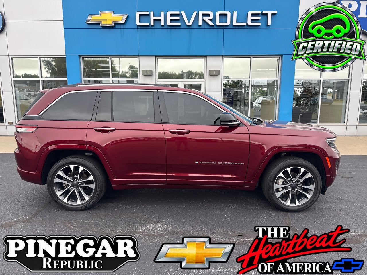 Red 2022 Jeep Grand Cherokee SUV / Crossover Four-Wheel Drive Automatic
