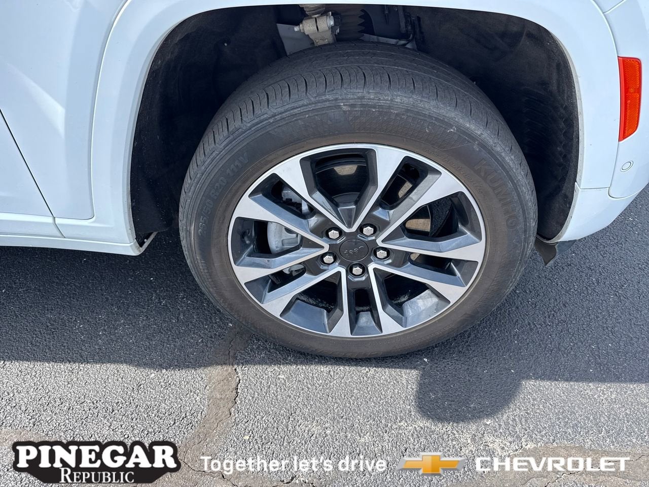 View vehicle photo 6