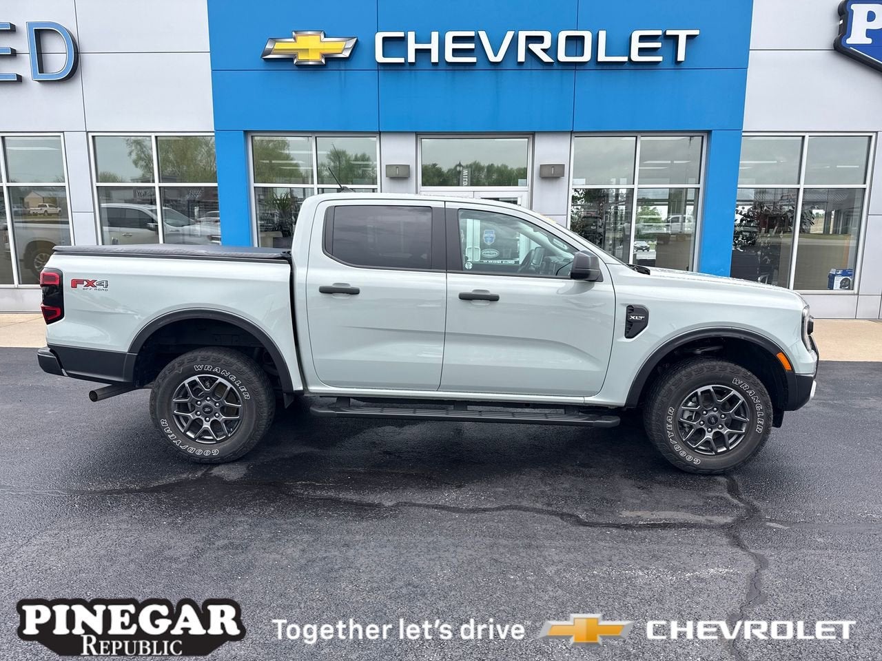  2024 Ford Ranger XLT SuperCrew 4WD   
