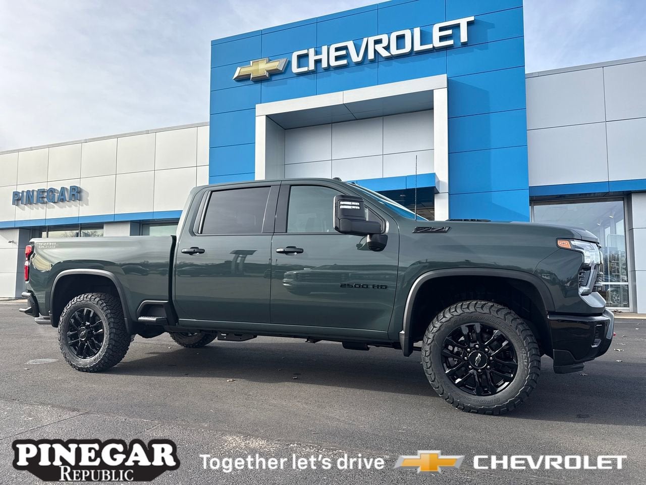 2026 Chevrolet Silverado 2500HD LTZ Crew Cab 4WD