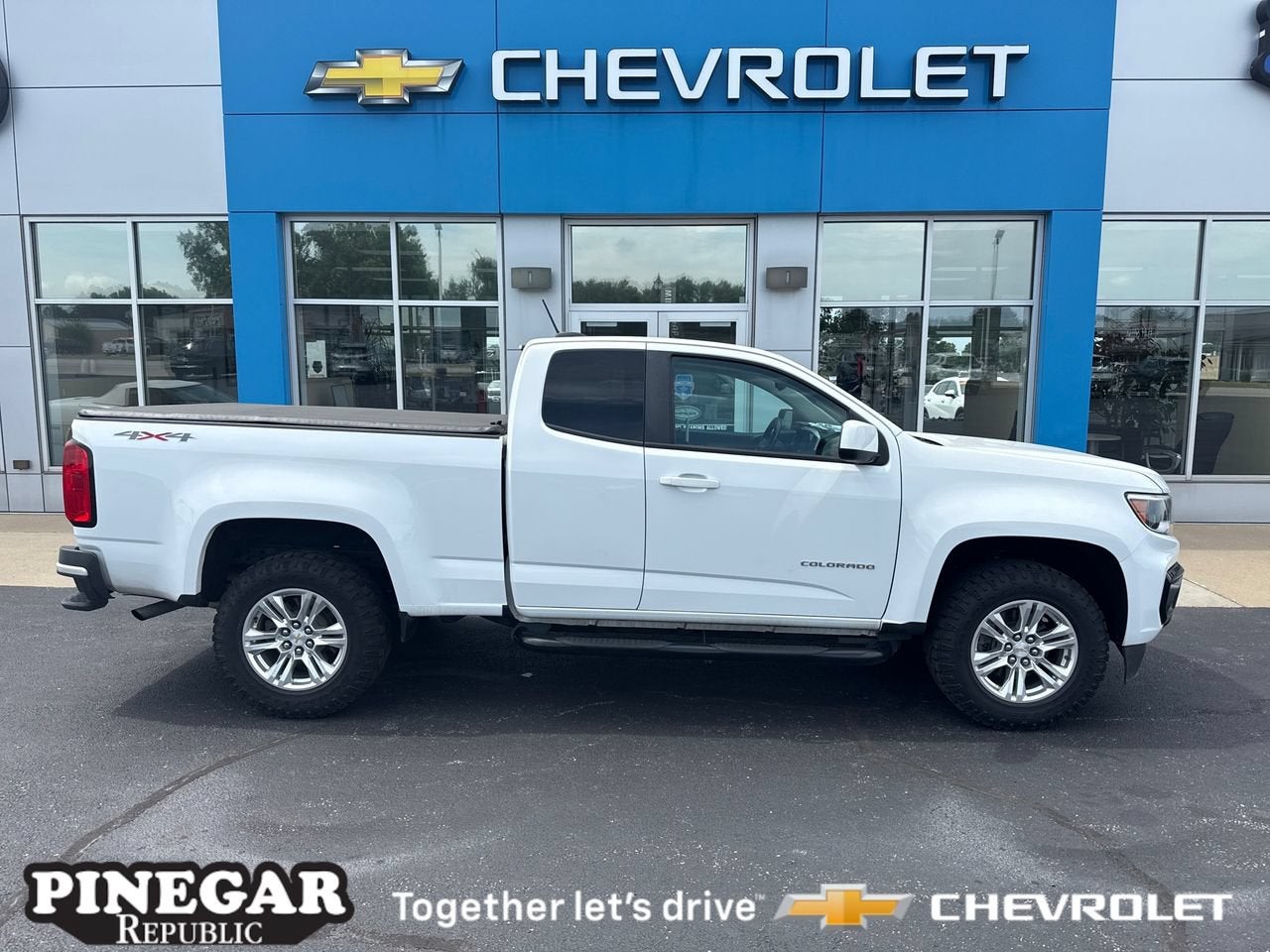  2021 Chevrolet Colorado LT Extended Cab 4WD   