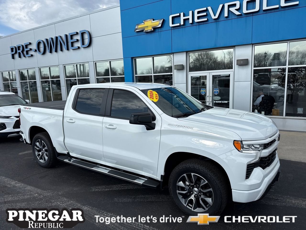 View vehicle photo 5