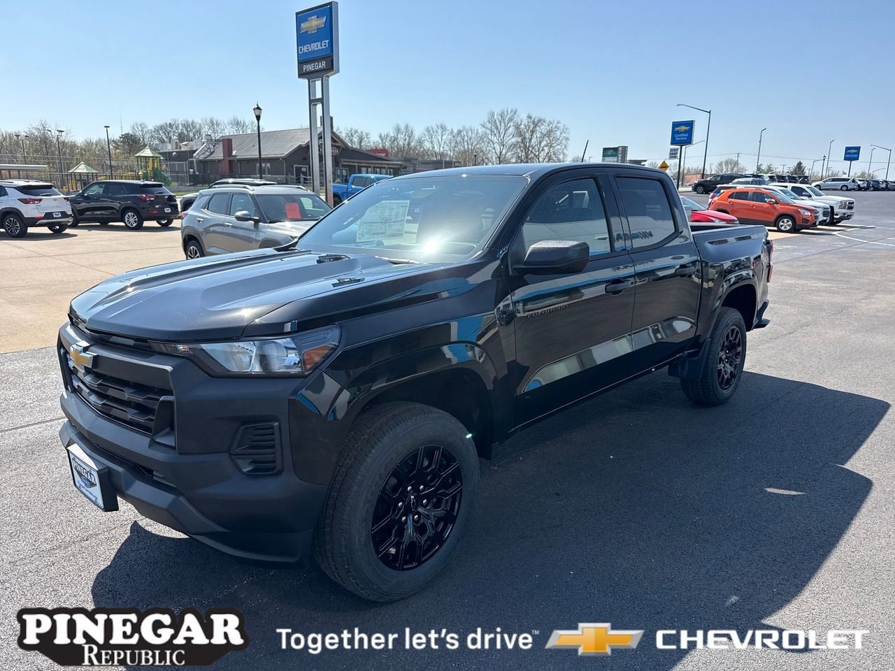 View vehicle photo 3