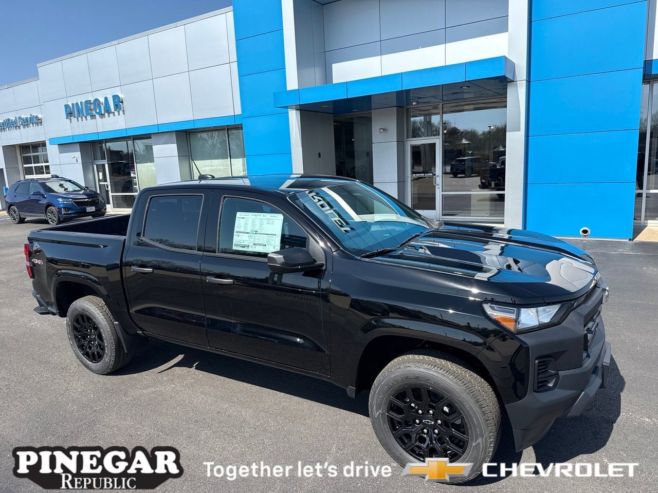 View vehicle photo 4