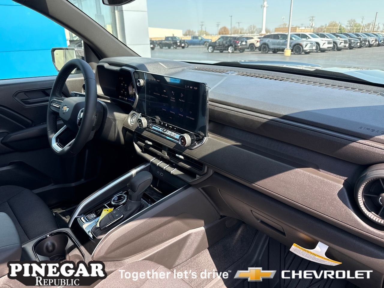 View vehicle photo 6