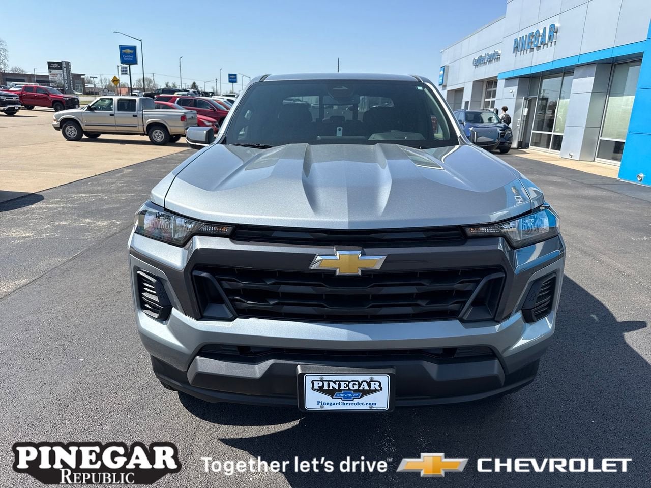 View vehicle photo 2