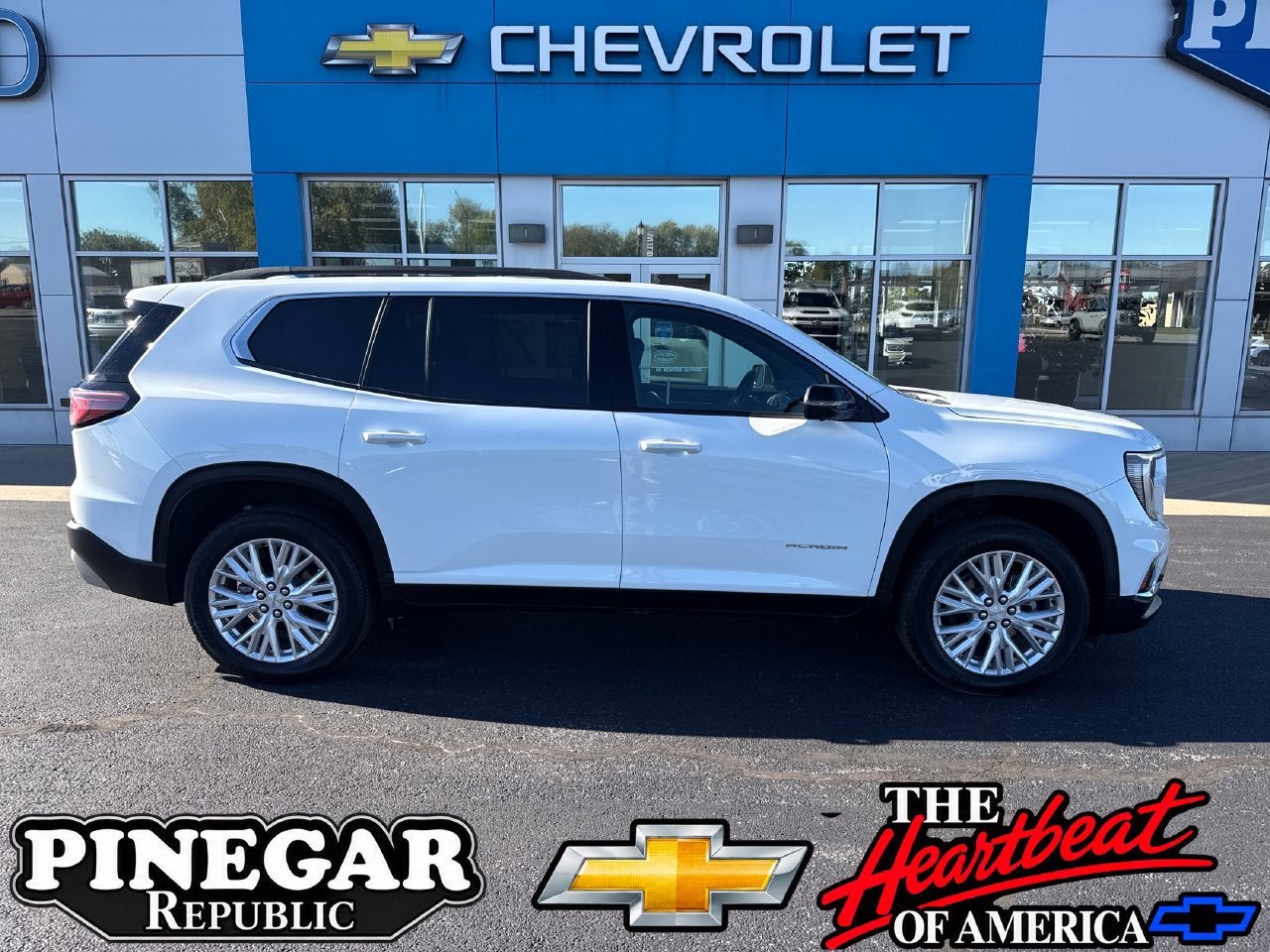 2026 GMC Acadia Elevation FWD