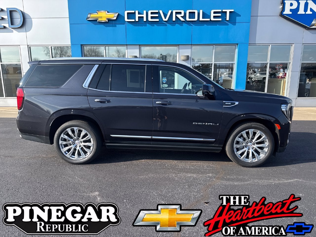 2024 GMC Yukon Denali 4WD