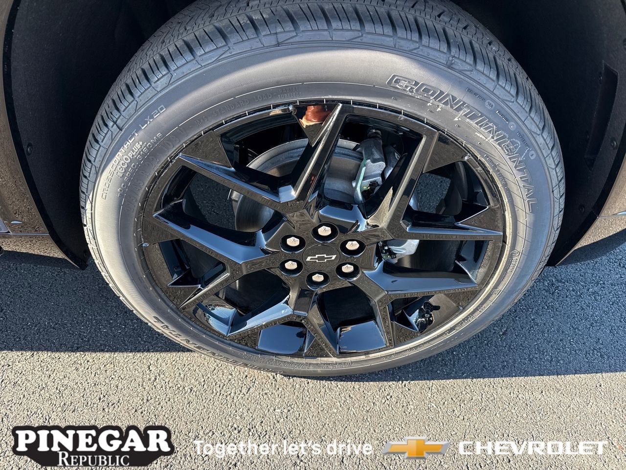 View vehicle photo 5