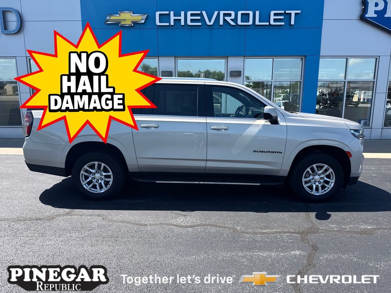 Brown (Empire Beige Metallic) 2022 Chevrolet Suburban SUV / Crossover Four-Wheel Drive Automatic