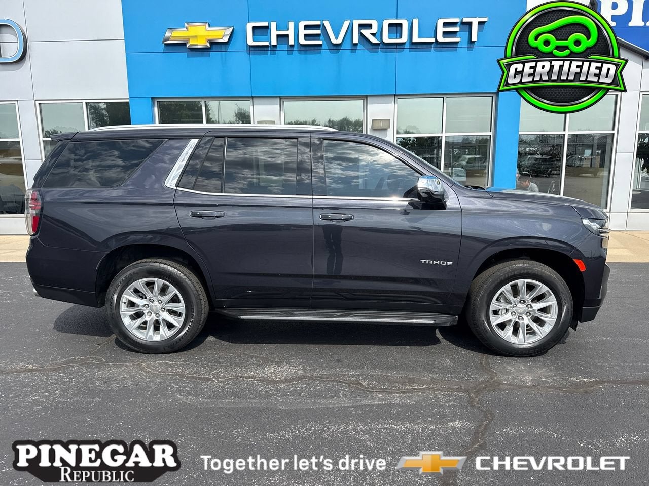 Dark Ash Metallic 2023 Chevrolet Tahoe SUV / Crossover Four-Wheel Drive Automatic