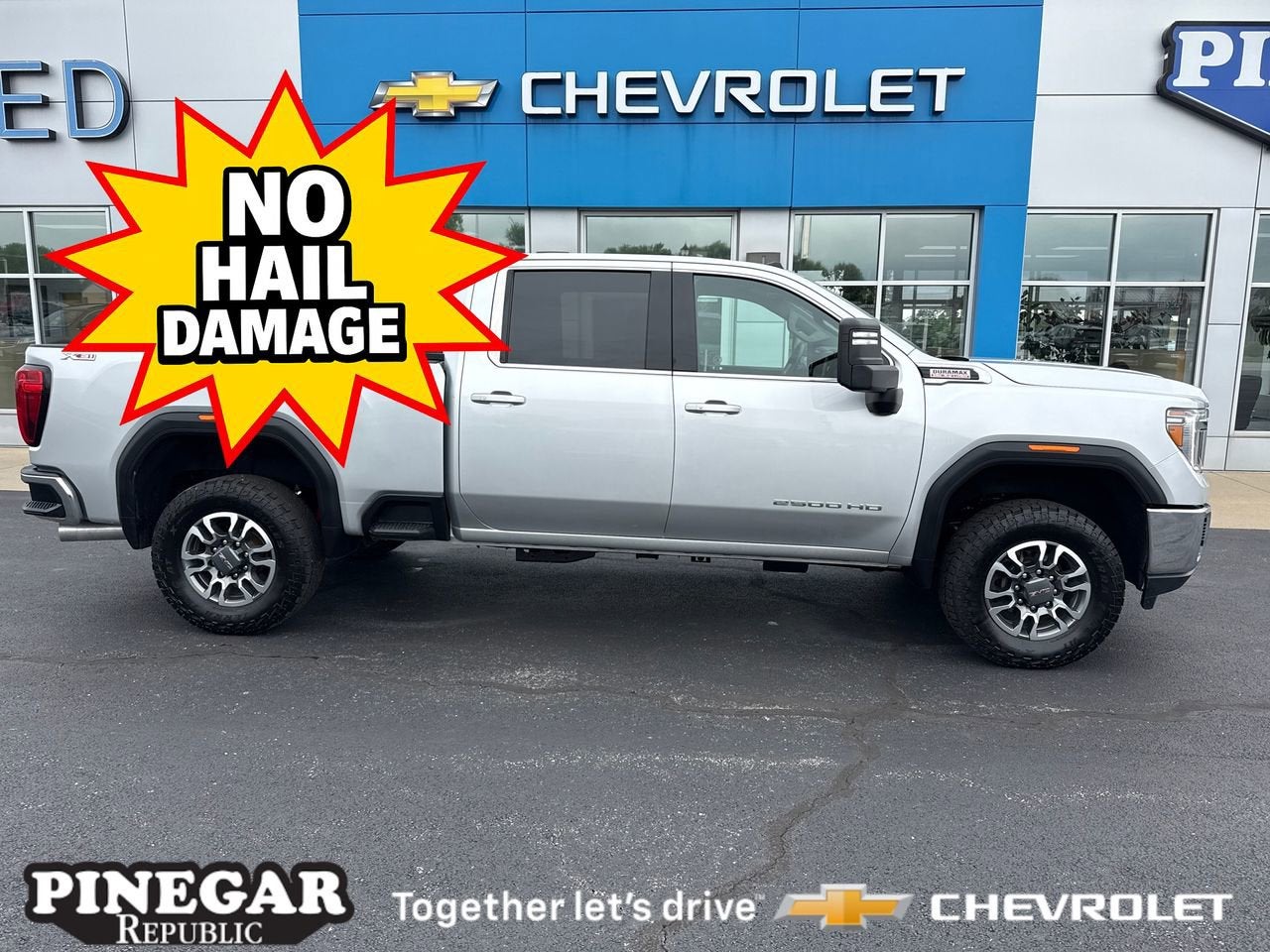Quicksilver Metallic 2022 GMC Sierra 2500HD Pickup Truck Four-Wheel Drive Automatic