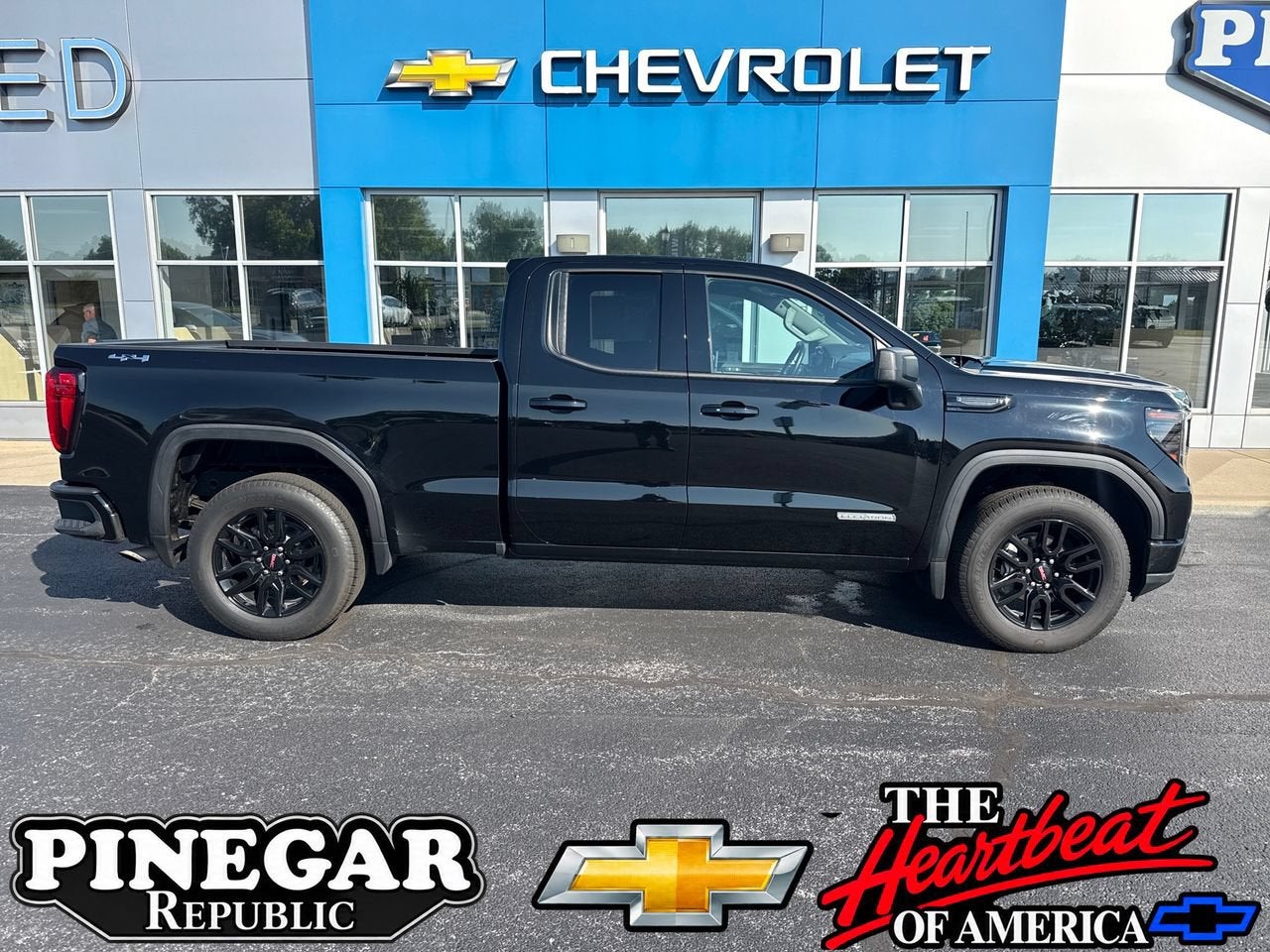 2023 GMC Sierra 1500 Elevation Standard Double Cab 4WD
