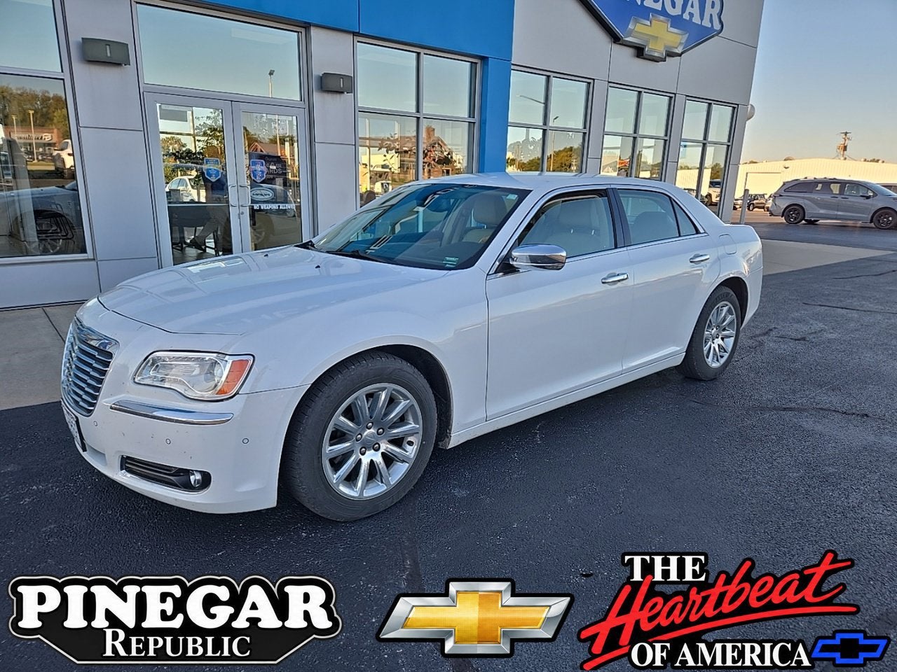  2014 Chrysler 300 Sedan Rear-Wheel Drive Automatic