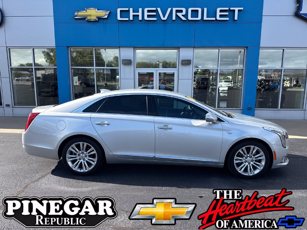  2019 Cadillac XTS Luxury FWD   
