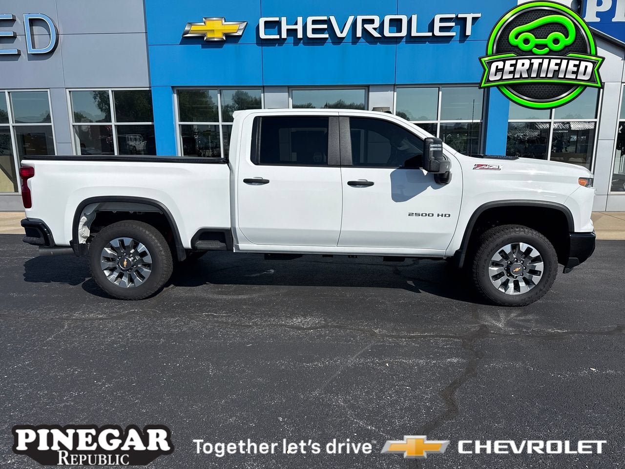  2025 Chevrolet Silverado 2500HD Custom Crew Cab 4WD   