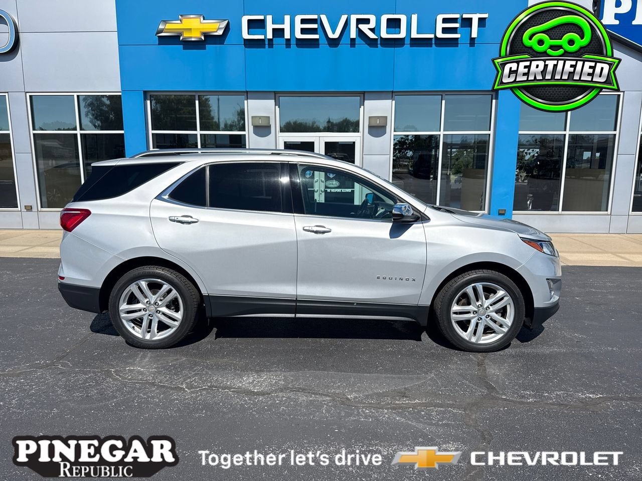 Silver Ice Metallic 2019 Chevrolet Equinox SUV / Crossover Front-Wheel Drive Automatic