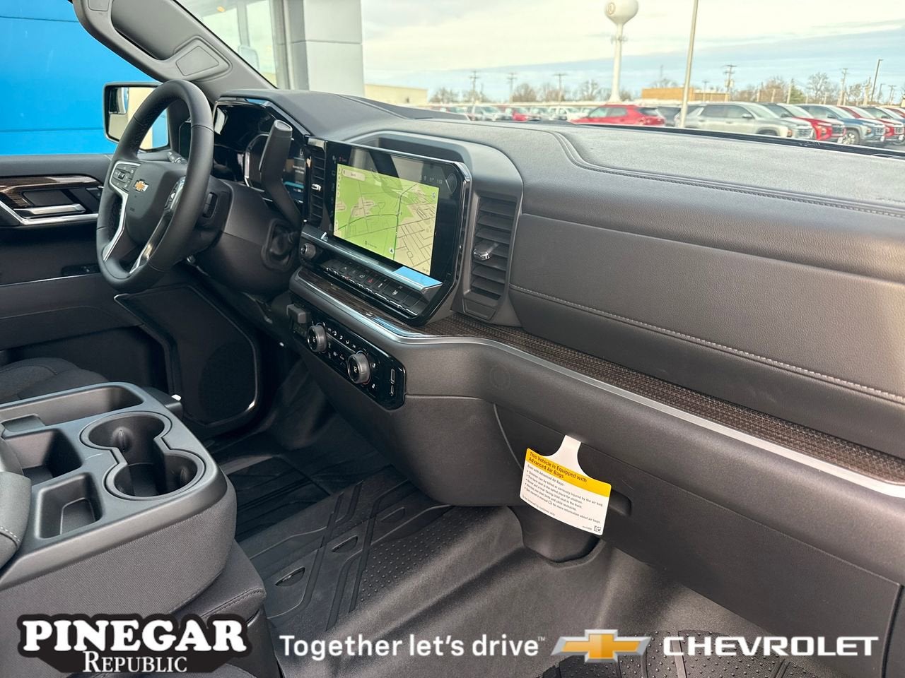 View vehicle photo 6