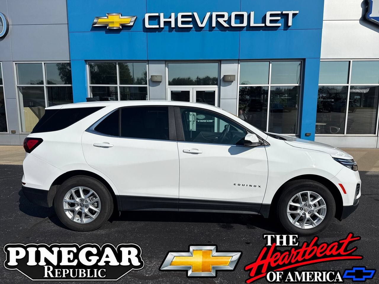 2024 Chevrolet Equinox LT FWD with 1LT
