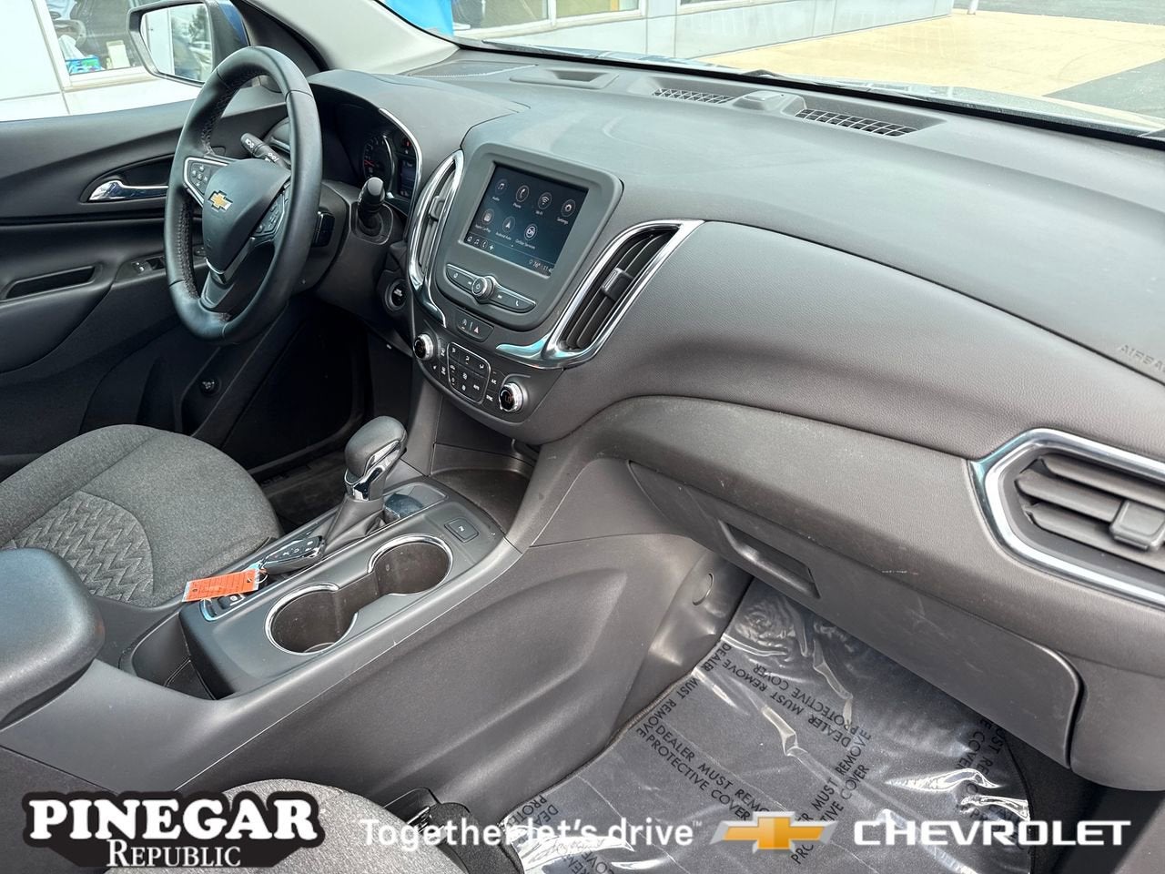 View vehicle photo 7