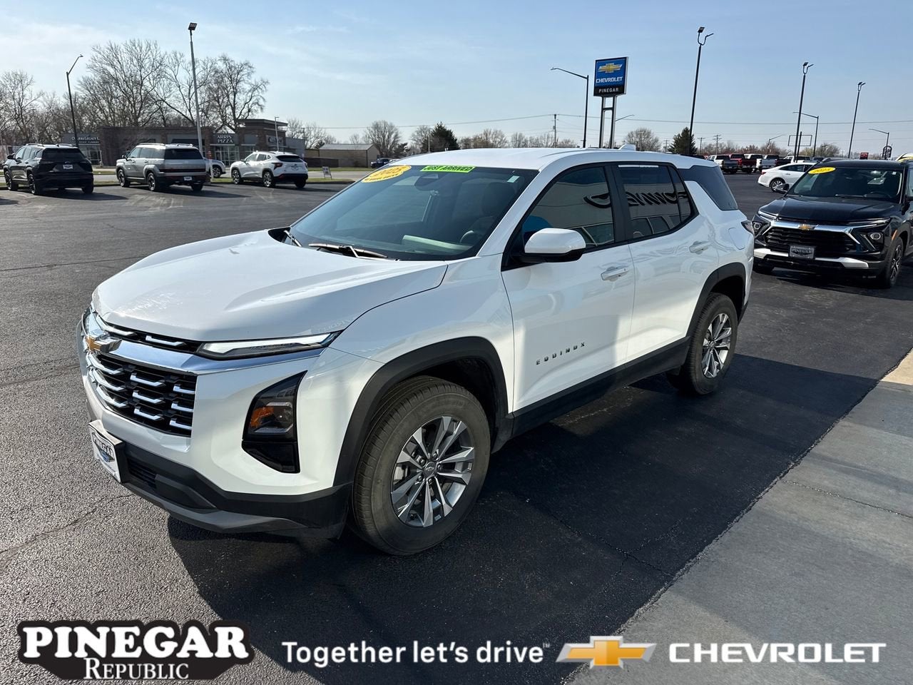 View vehicle photo 4