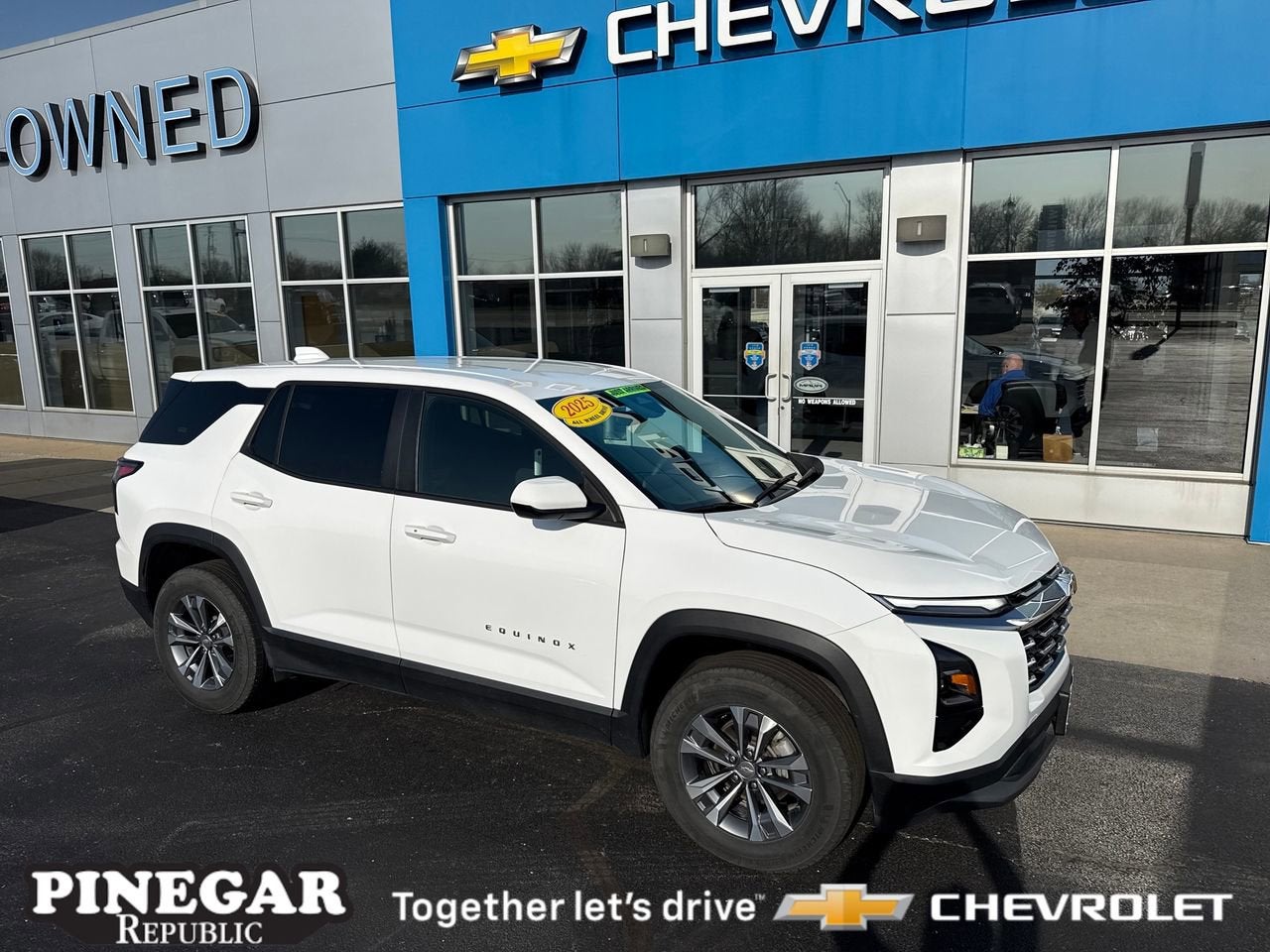 View vehicle photo 5