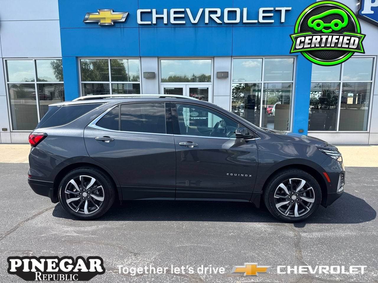 2022 Chevrolet Equinox Gris (Iron Gray Metallic) SUV/Crossover Todo terreno Automática