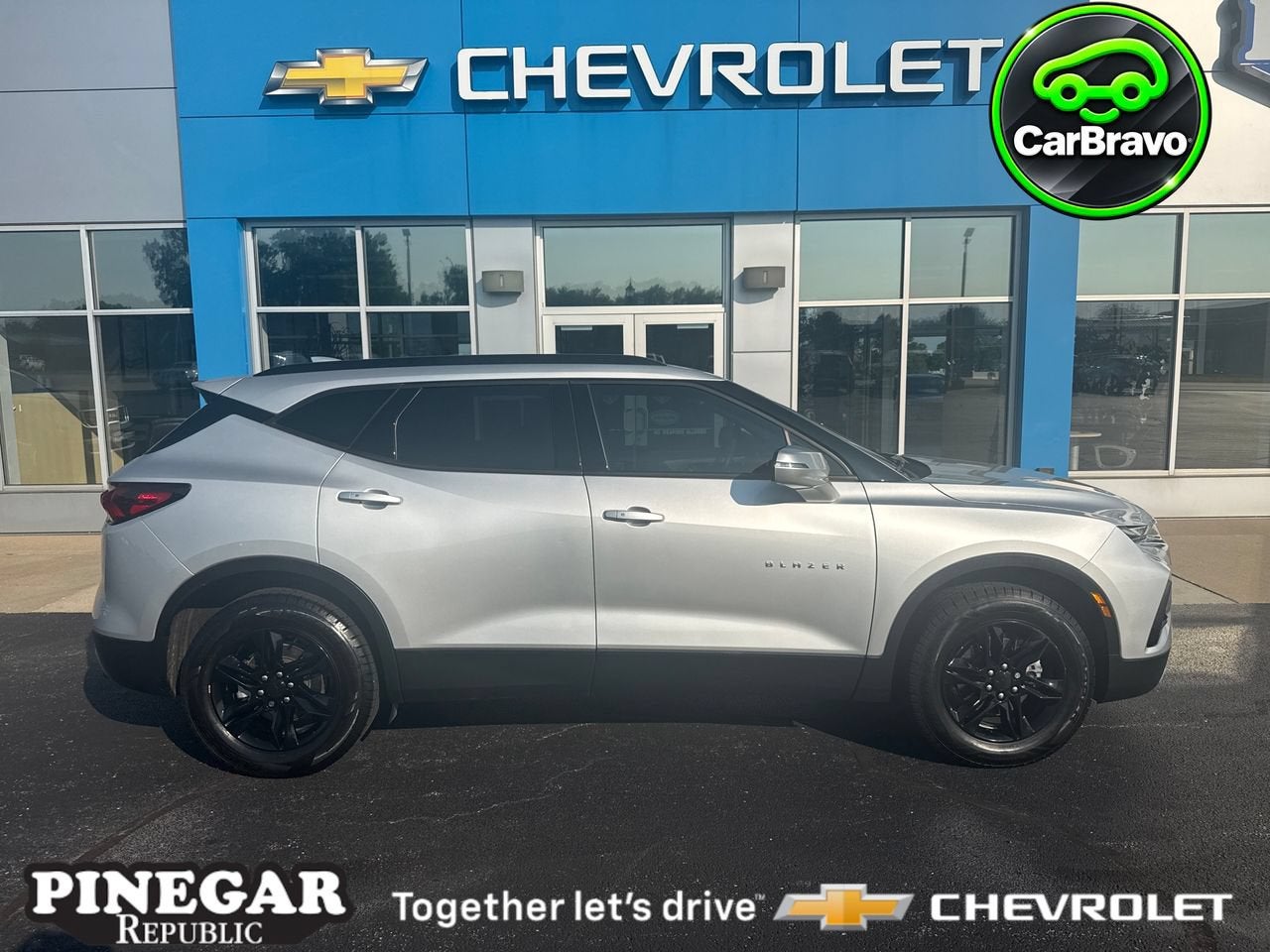 Silver Ice Metallic 2021 Chevrolet Blazer SUV / Crossover Front-Wheel Drive Automatic