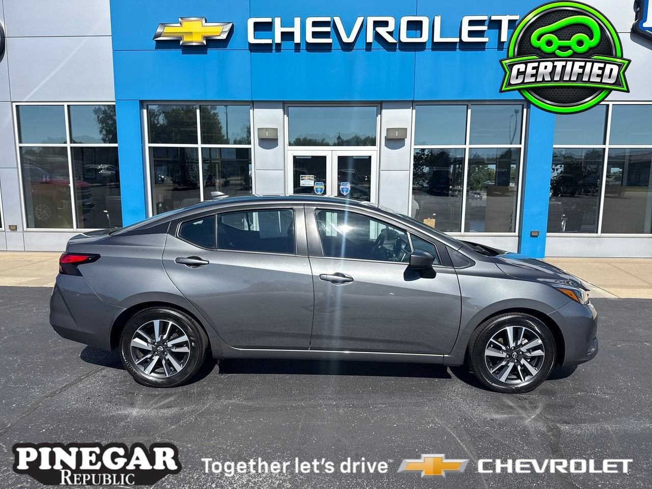  2025 Nissan Versa Sedan Front-Wheel Drive Automatic