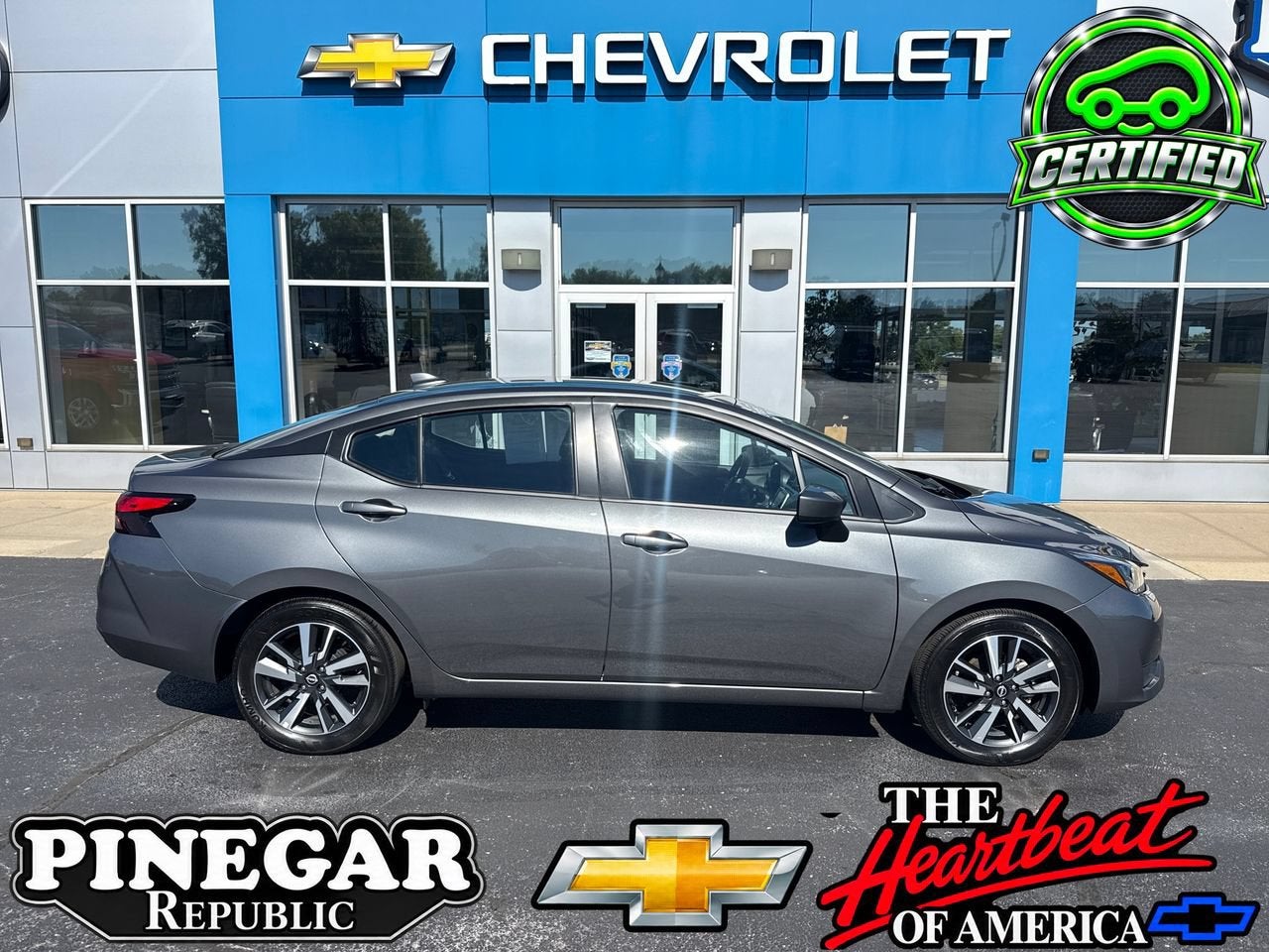  2025 Nissan Versa Sedan Front-Wheel Drive Automatic